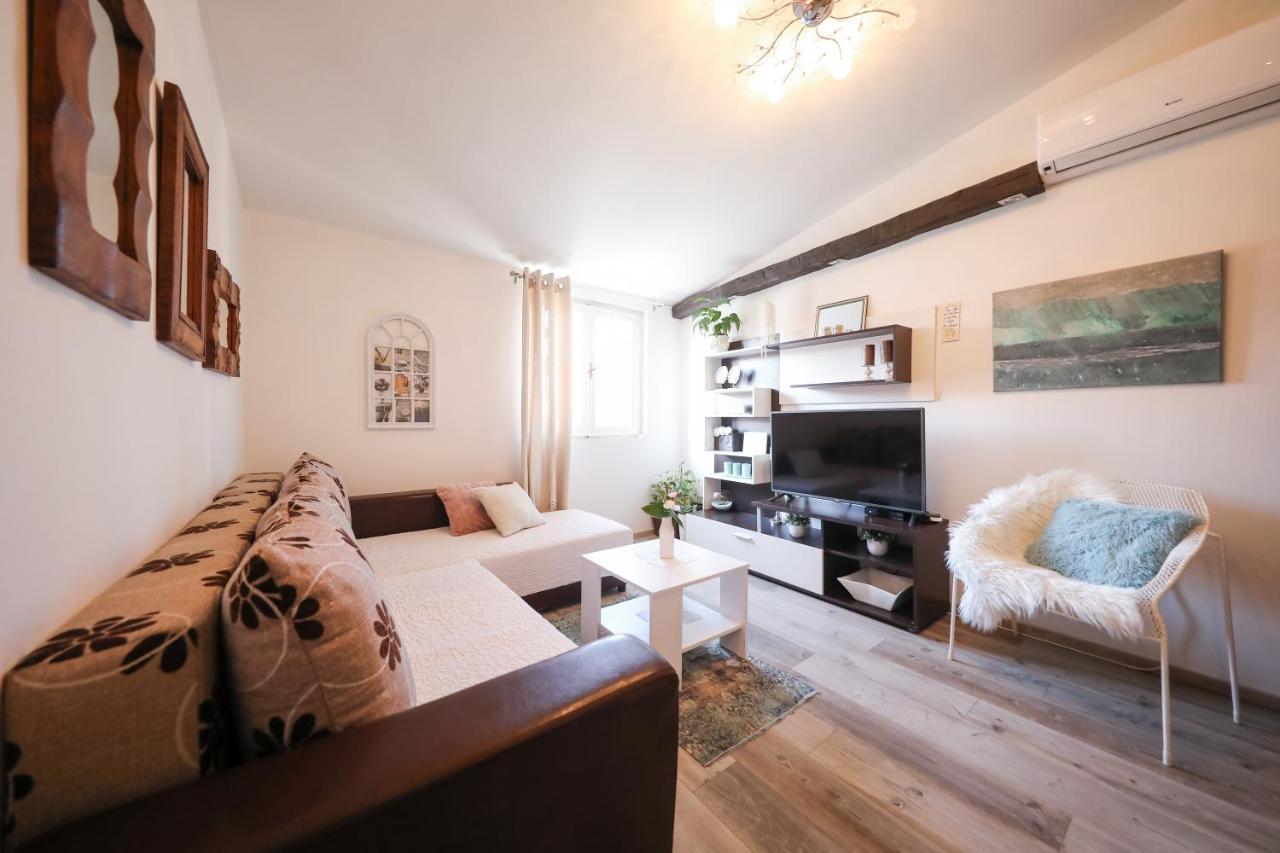 Apartment Rita 扎达尔 外观 照片